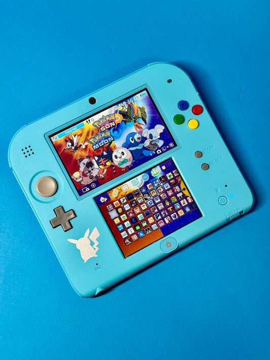 Nintendo 2DS — Sun & Moon  Console